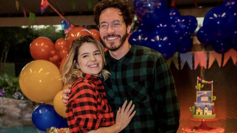 Eliezer mostra projeto de como ficará quarto do filho do quarto de Ravi