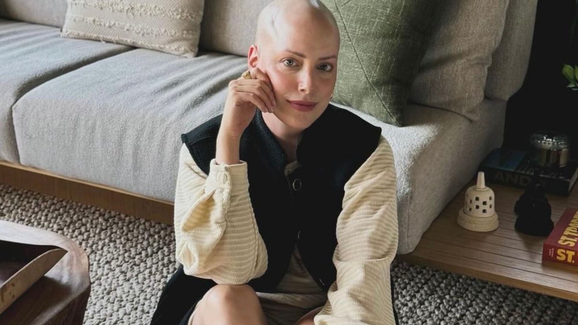 Fabiana Justus celebra crescimento de cabelo após luta contra o câncer