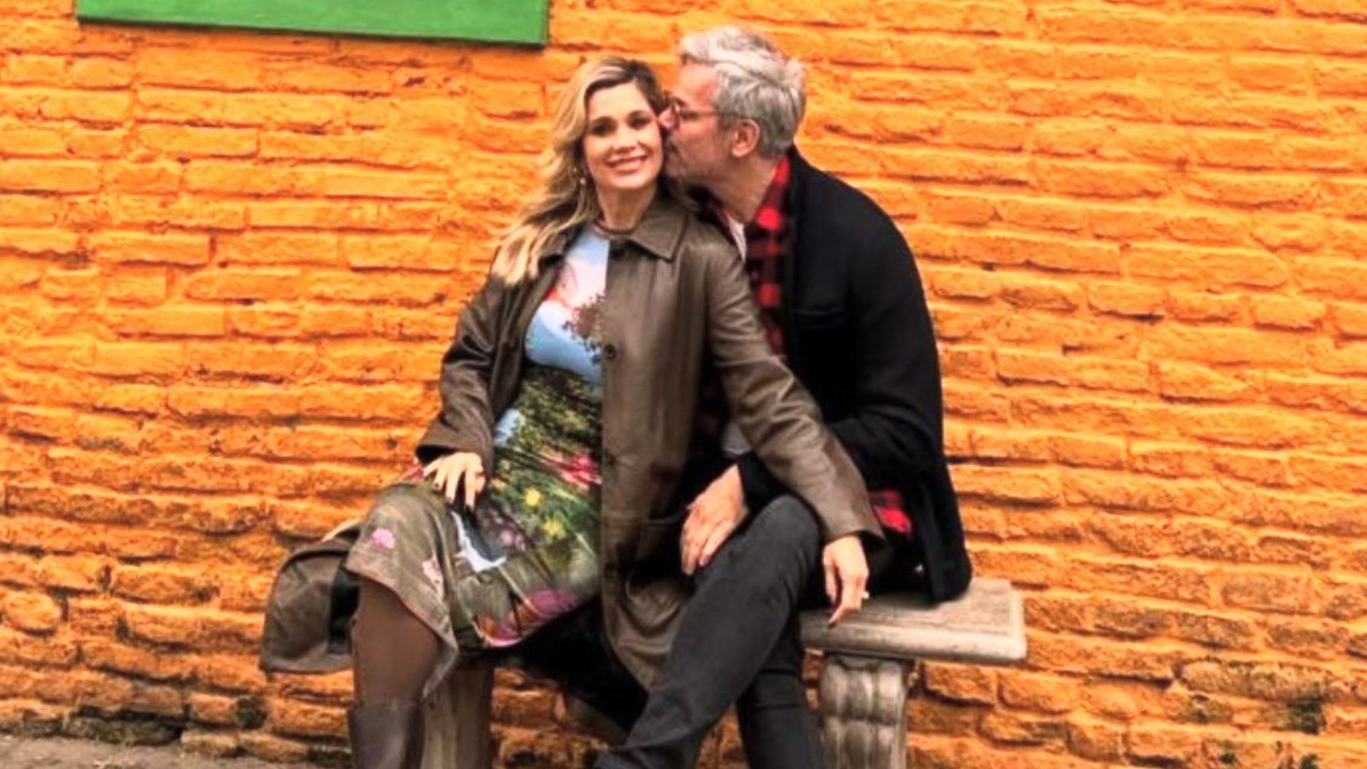 Flávia Alessandra e Otaviano Costa surgem em clima romântico na Argentina