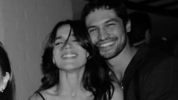 Recém-casados, Gabriel Leone homenageia Carla Salle em Dia dos Namorados