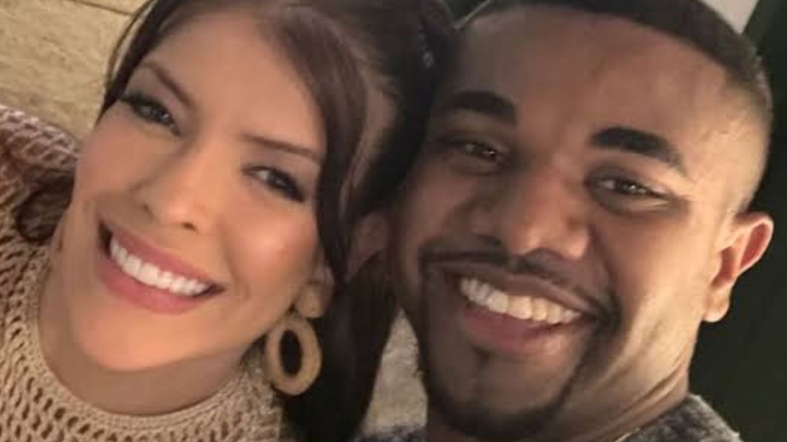 Jaquelline surpreende ao comentar sobre rumores de affair com Davi Brito