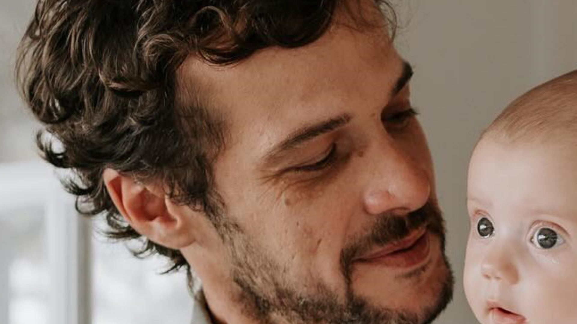 Jayme Matarazzo exibe cliques inéditos da filha caçula: “A cópia da mãe”