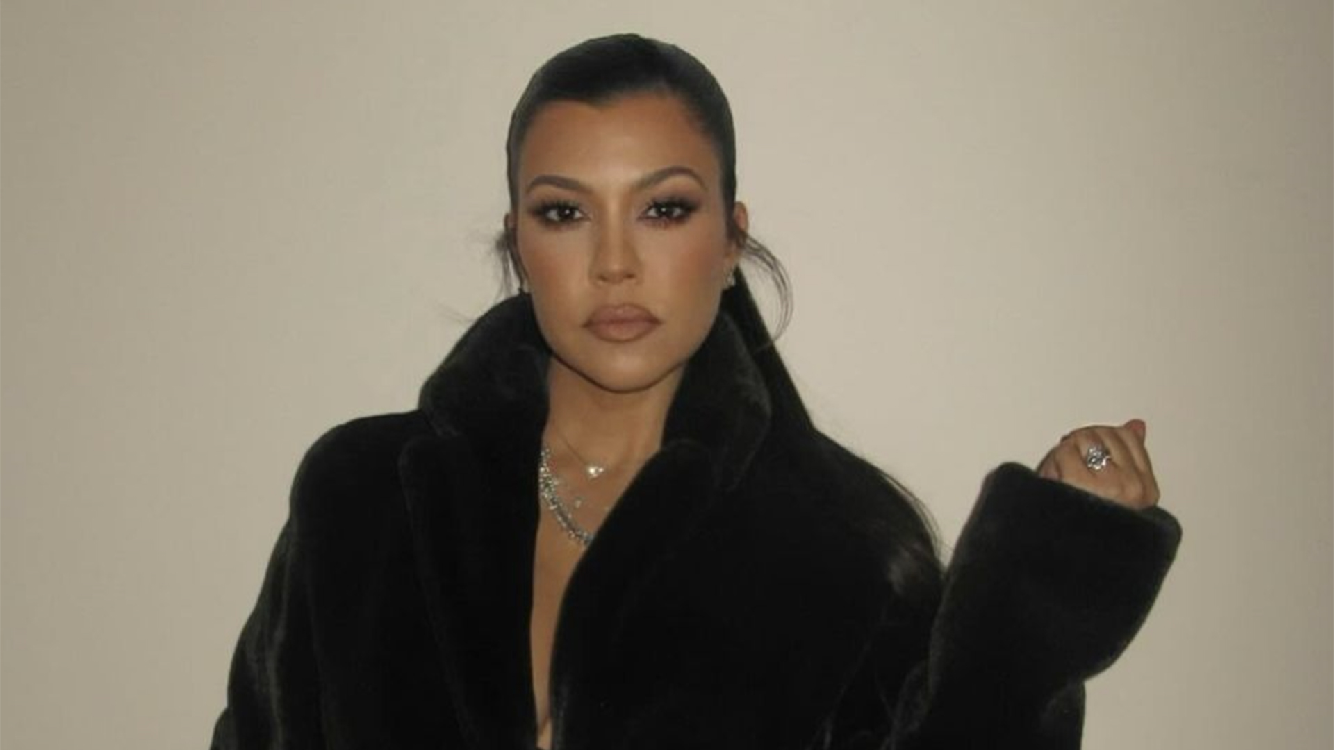 Kourtney Kardashian revela motivo da cirurgia na gravidez