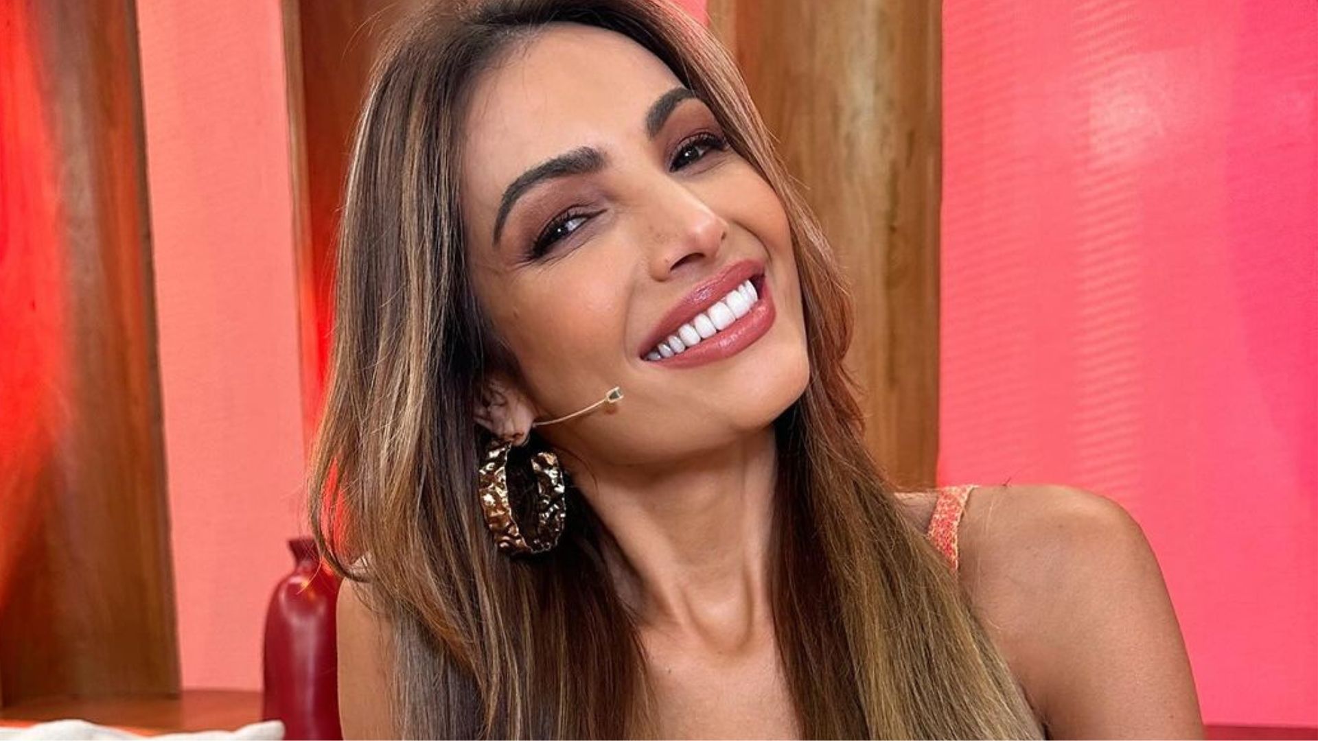 Patrícia Poeta relata trauma ao recordar violência obstétrica em parto do filho