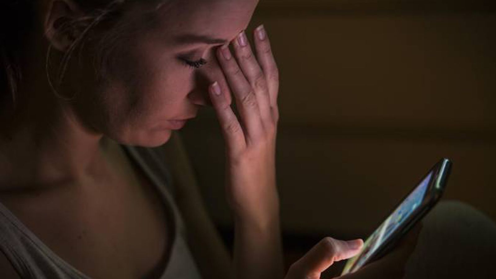 Especialista alerta sobre dependência nas redes sociais: ‘Um vício muito mais silencioso’