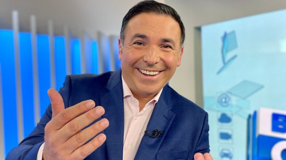 Apresentador do Balanço Geral, Reinaldo Gottino celebra contrato até 2028: ‘Grande acerto’