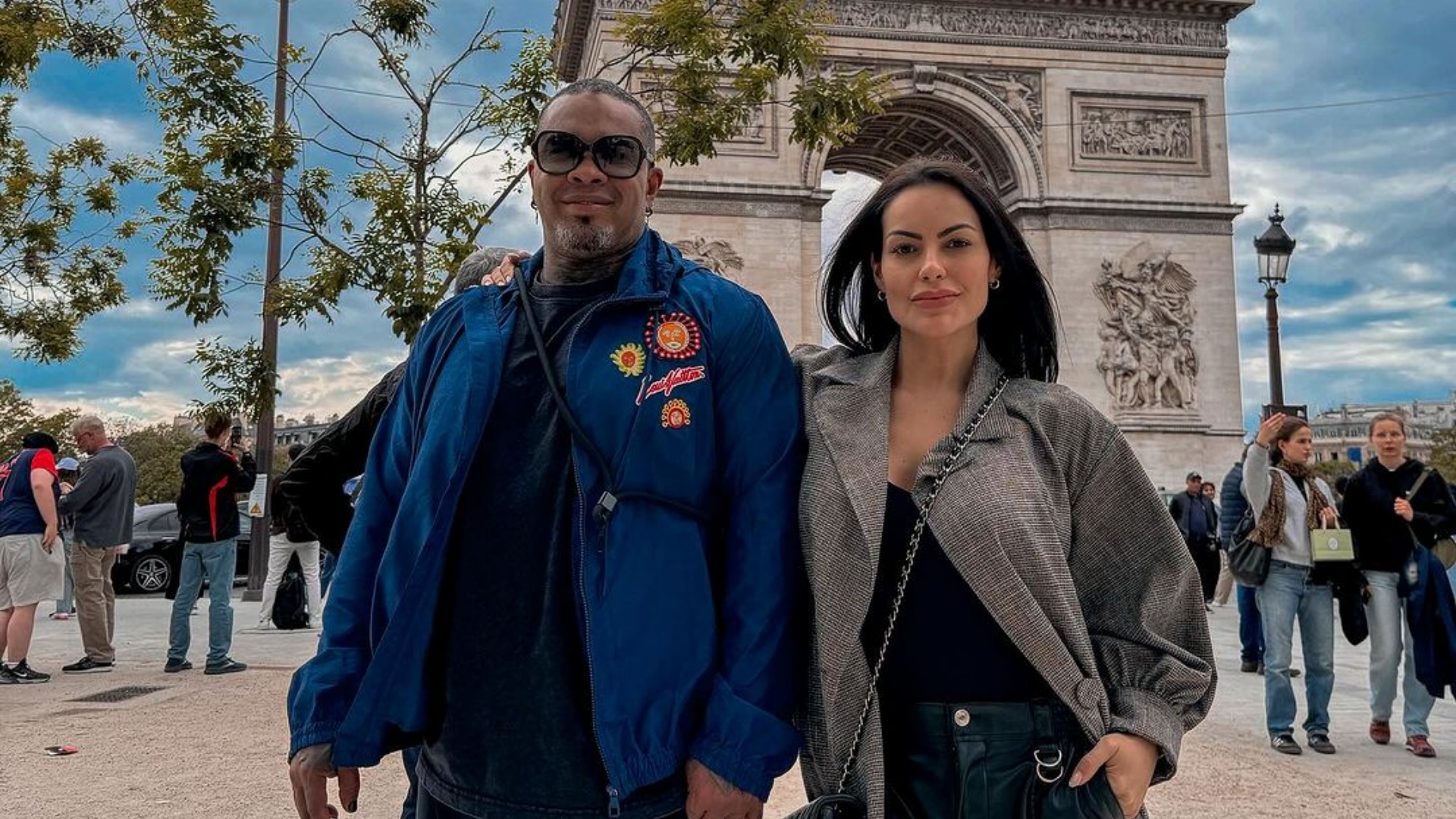 Rodriguinho revela bastidor de viagem a Paris com Bruna Amaral: ‘Aprendi a ser romântico’