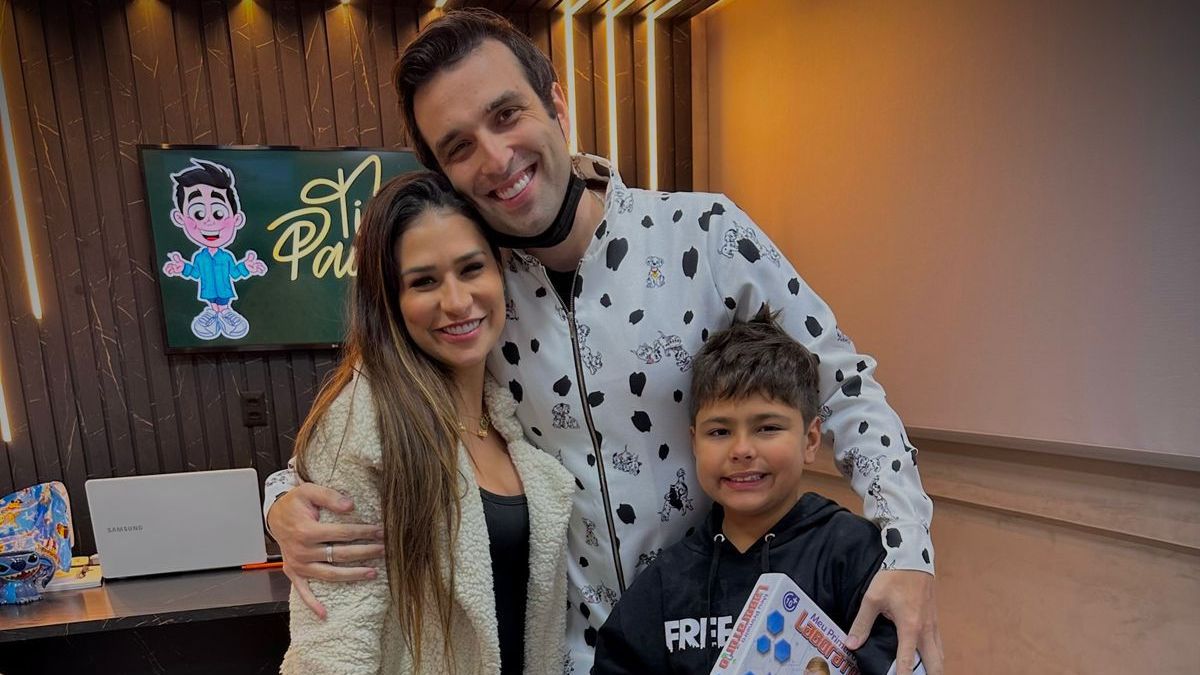 Dentista de Simone faz alerta sobre lente de contato após cantora ‘pedir socorro’