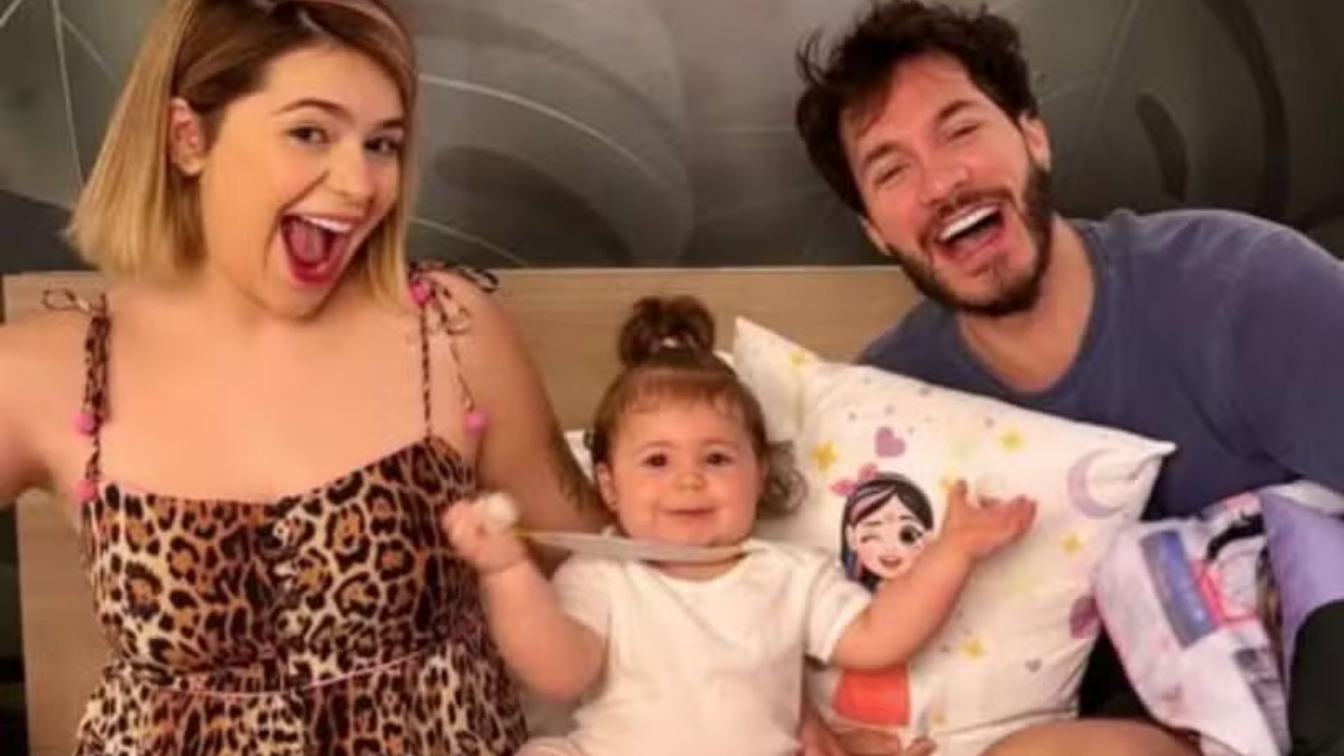Eliezer relata chateação com ‘afastamento’ da filha: ‘Só quer saber da Viih’