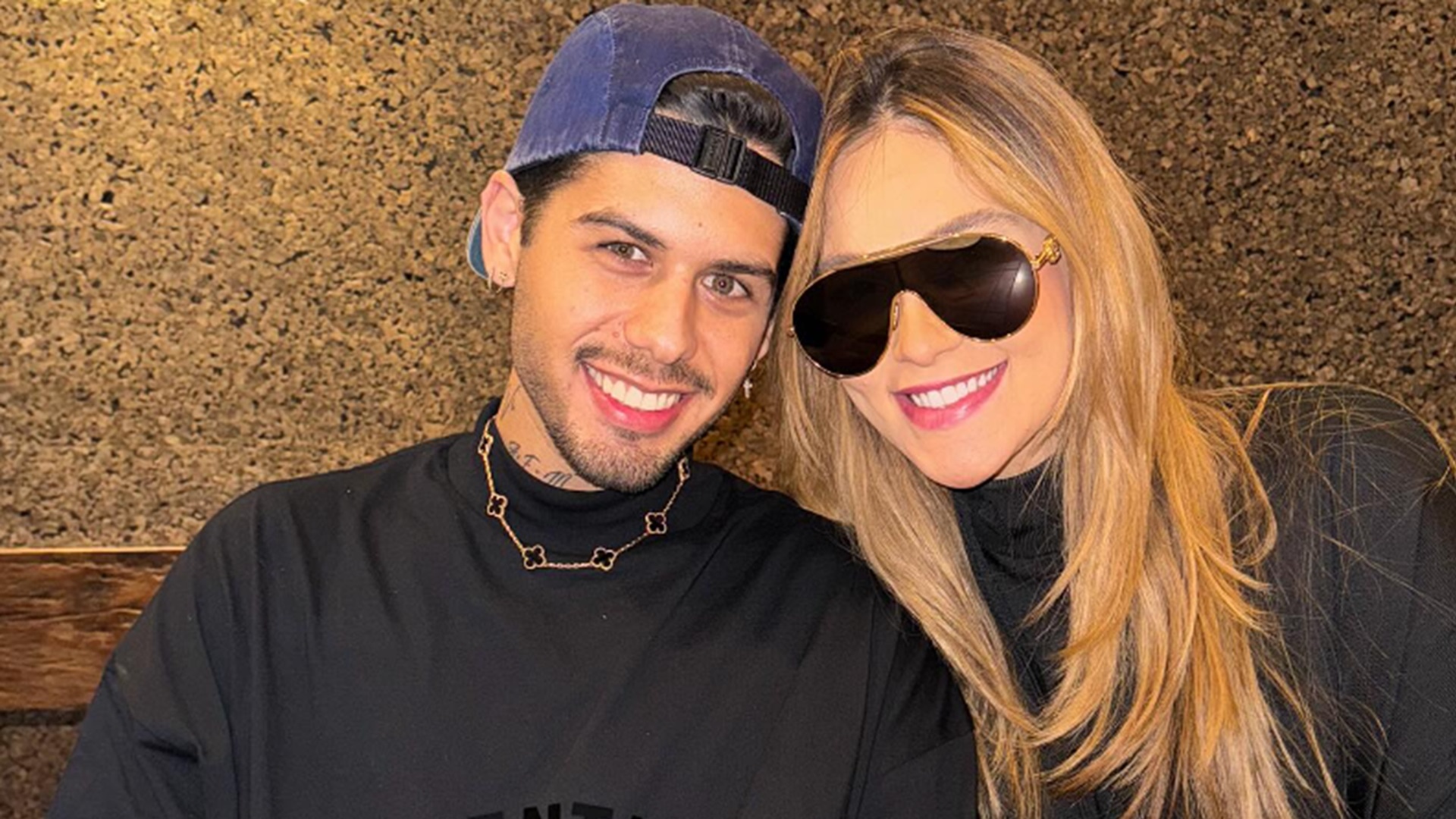 Grávida, Virginia mostra Zé Felipe conversando com bebê: “Ansiosos”