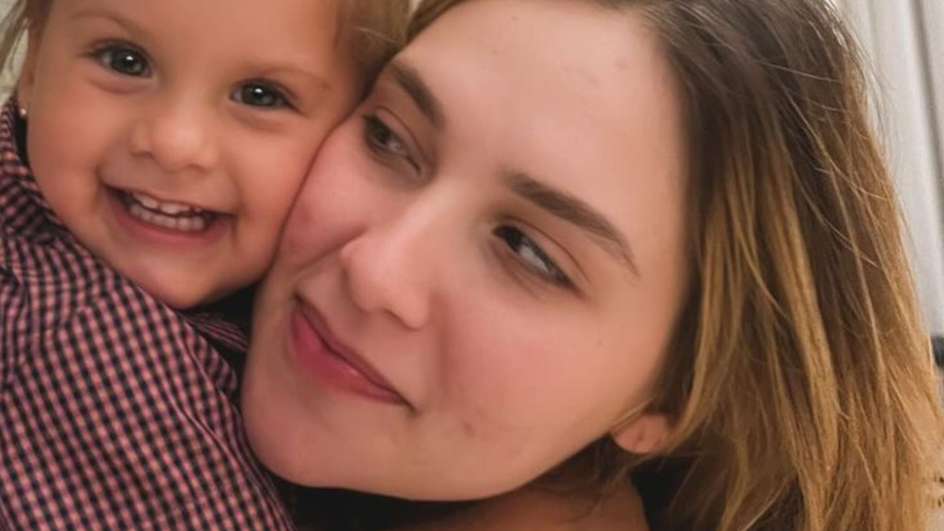 Virginia Fonseca se derrete por filha caçula, Maria Flor, e encanta web