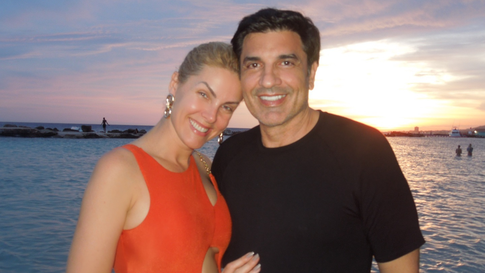 Ana Hickmann mostra pedido de casamento feito por Edu Guedes em Portugal