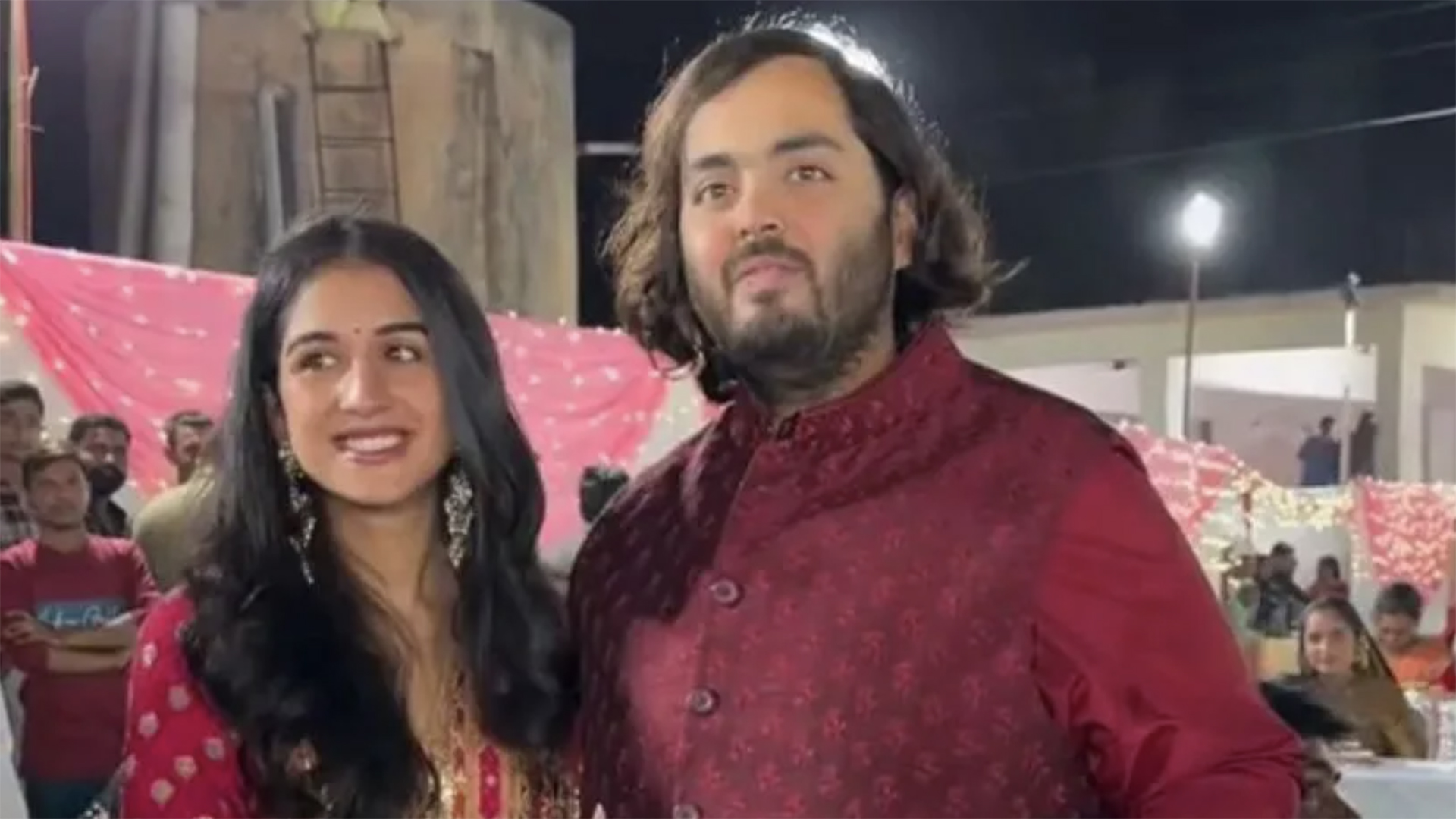 Anant Ambani compra lembrancinha caríssima em seu casamento