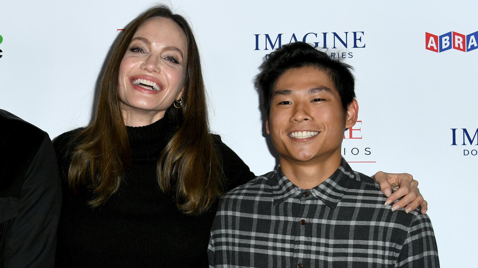 Filho de Angelina Jolie, Pax sofre acidente e vai parar no hospital