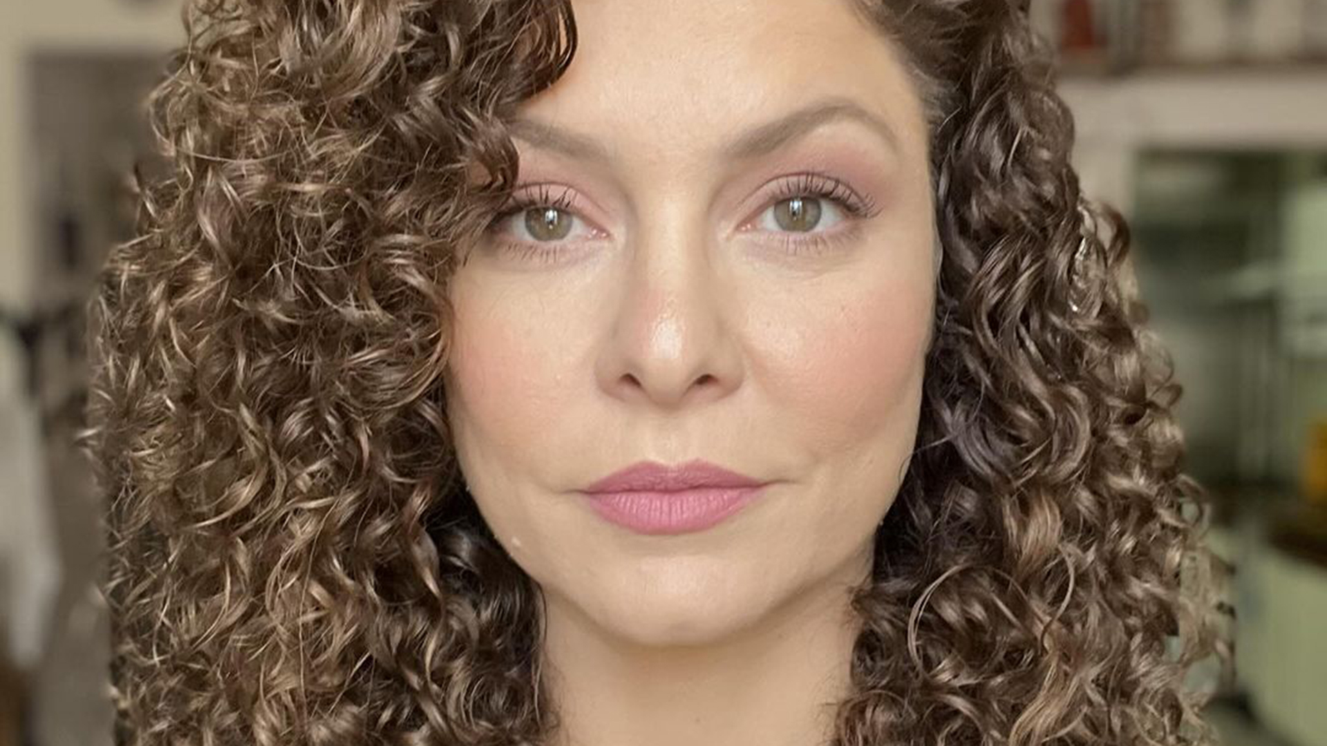 Bárbara Borges revela motivo da ausência do especial das Paquitas no Altas Horas