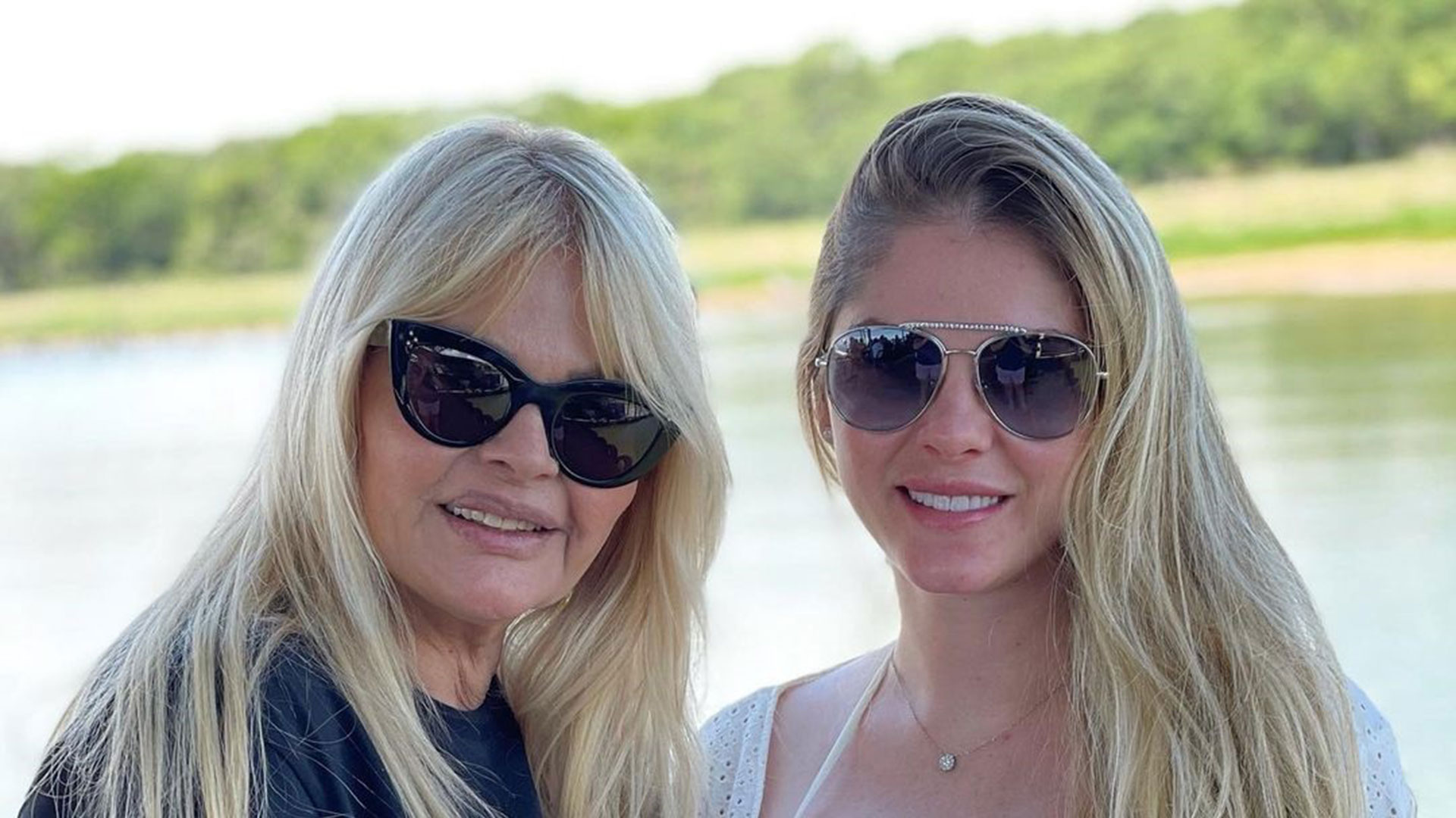 Bárbara Evans resgata clique antigo e faz declaração para Monique Evans