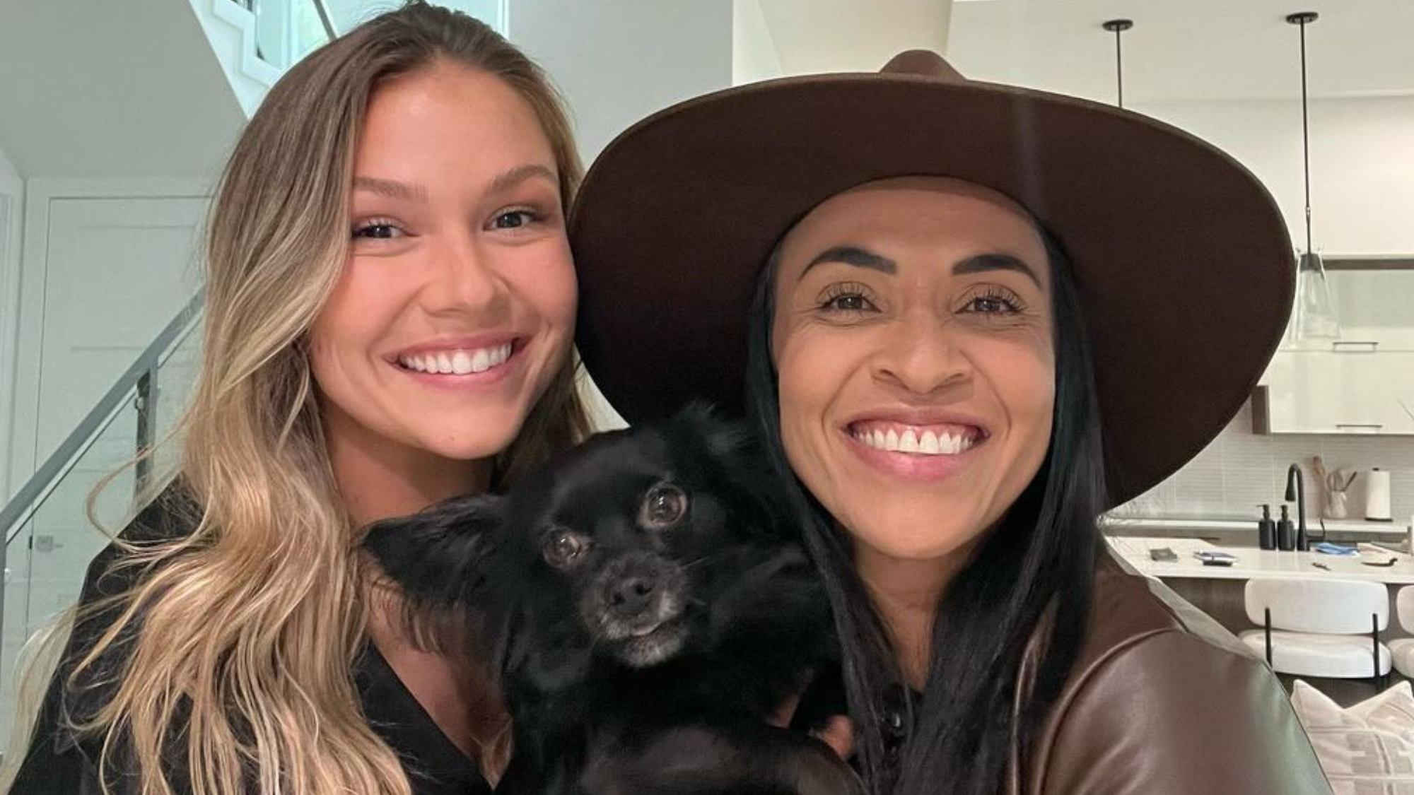Web descobre namorada de Marta e internautas brincam: ‘Mais uma loira’