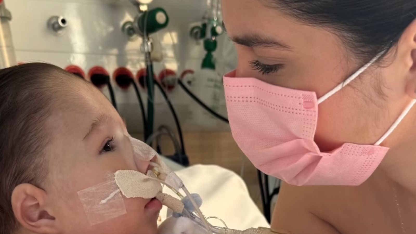 Esposa de Zé Vaqueiro desabafa no dia em que o filho completaria um ano de vida