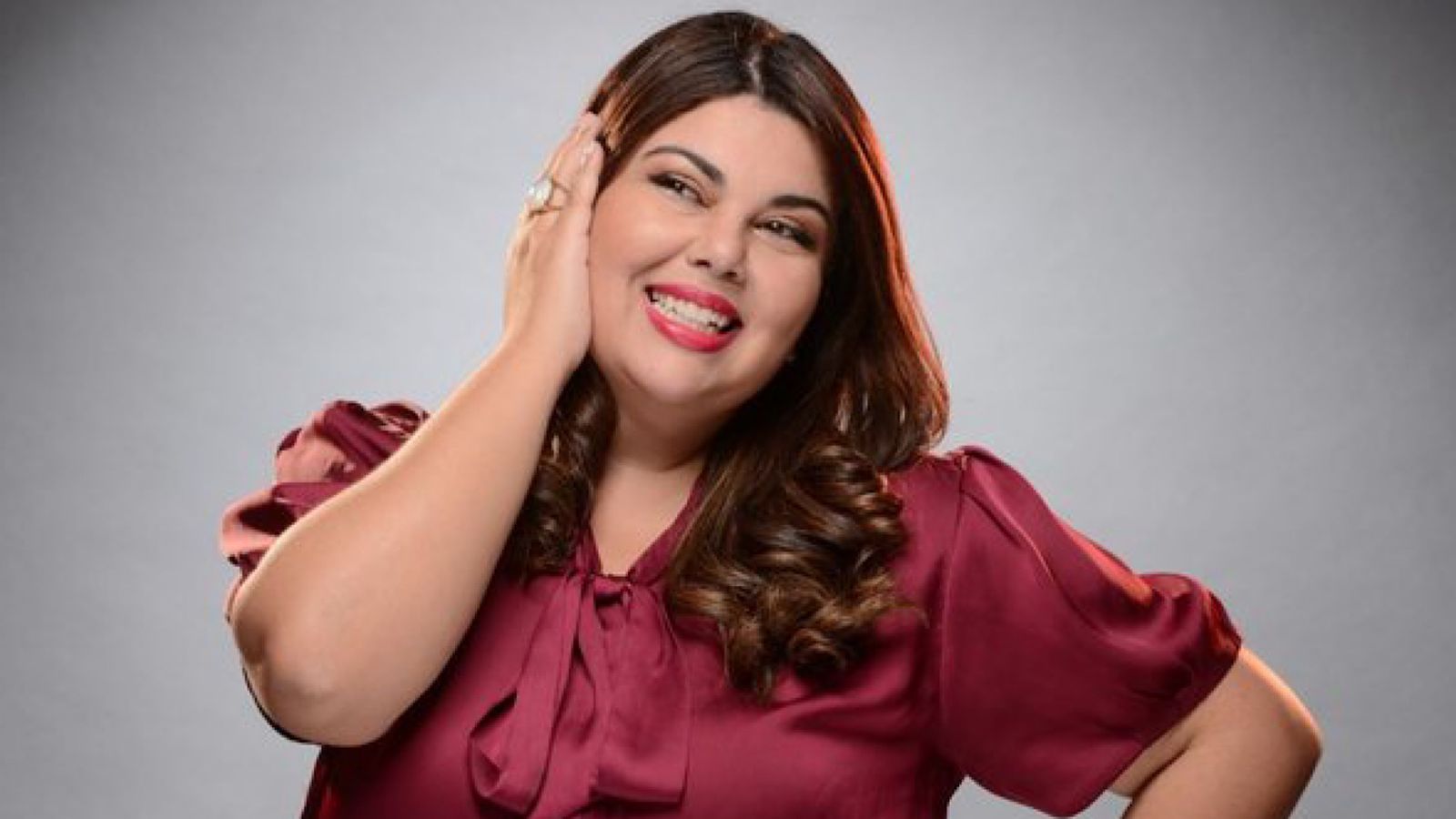 Fabiana Karla abraça maturidade e celebra quase 50 anos: ‘Meu corpo é um detalhe’