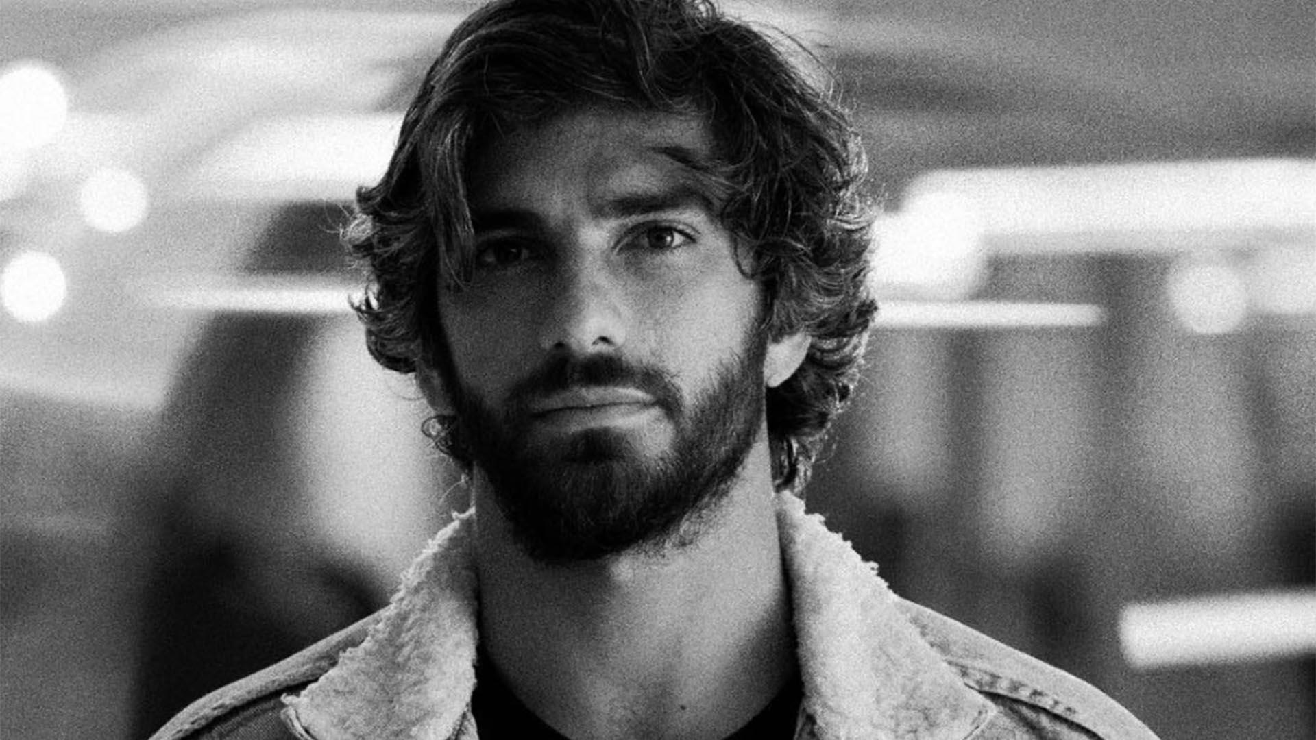 Ex-marido de Deborah Secco engata affair com repórter de TV