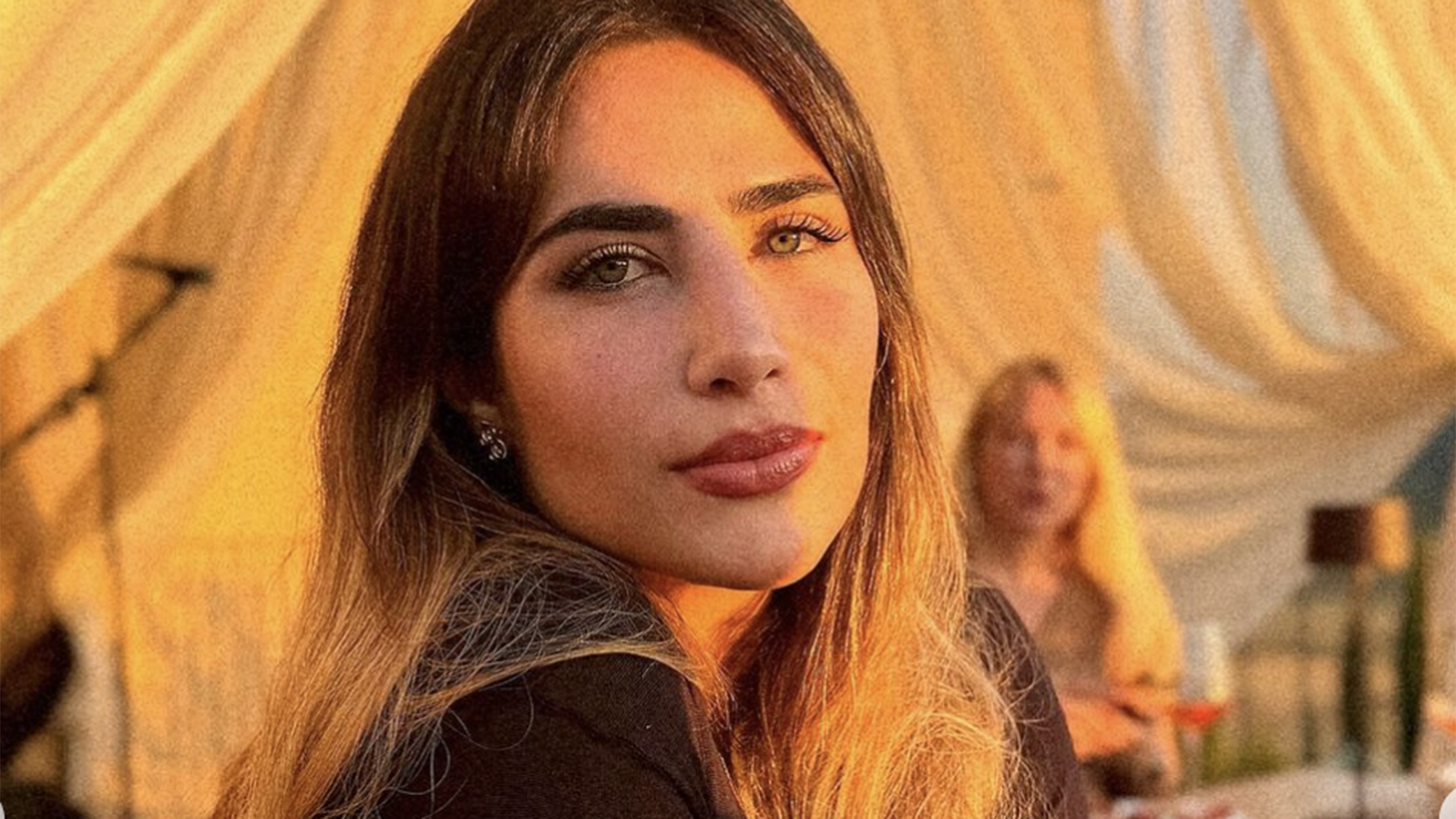 Filha de Leonardo exibe resultado de cirurgia invasiva que fez em 2023