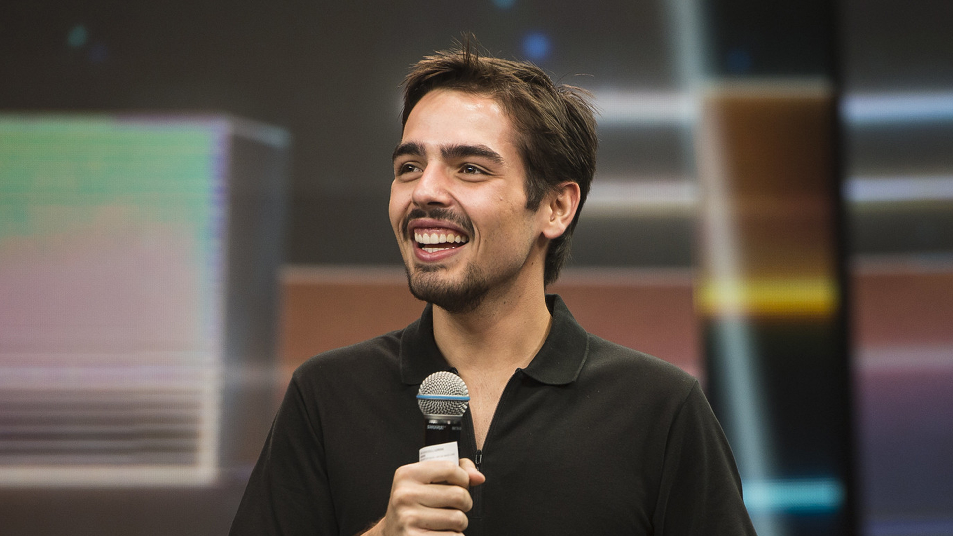 Programa de João Silva será exibido de domingo na Band