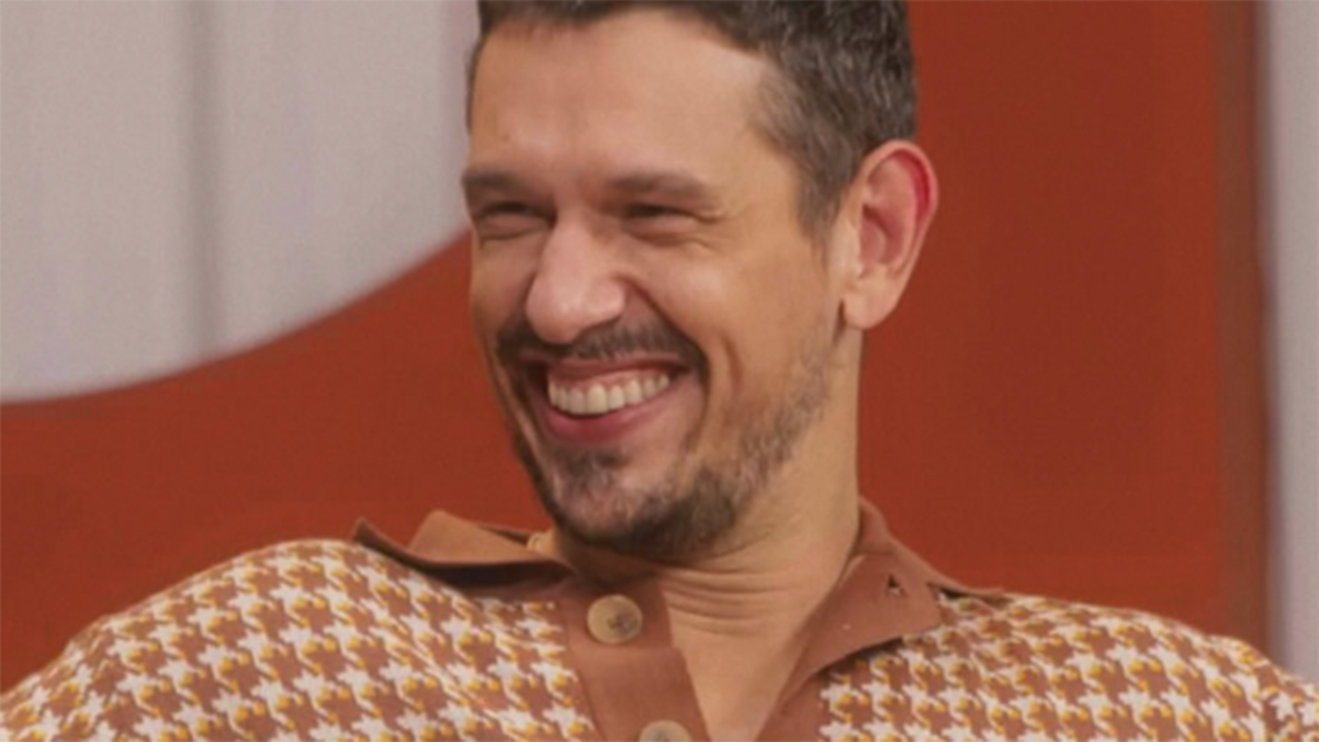 João Vicente de Castro dá resposta afiada para ator que criticou Rafa Kalimann