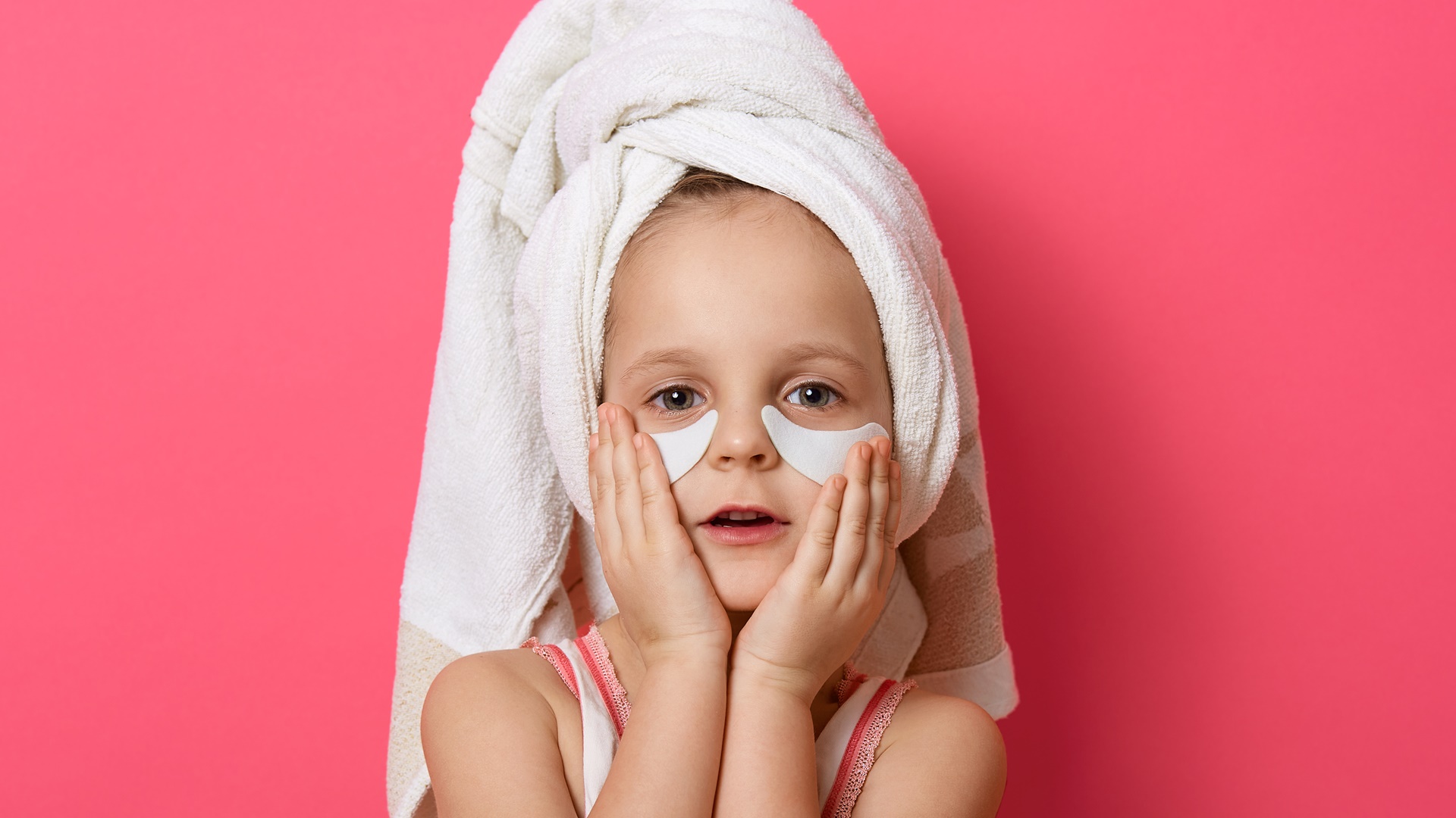 Skincare infantil? Dermatologista fala sobre prática que virou tendência