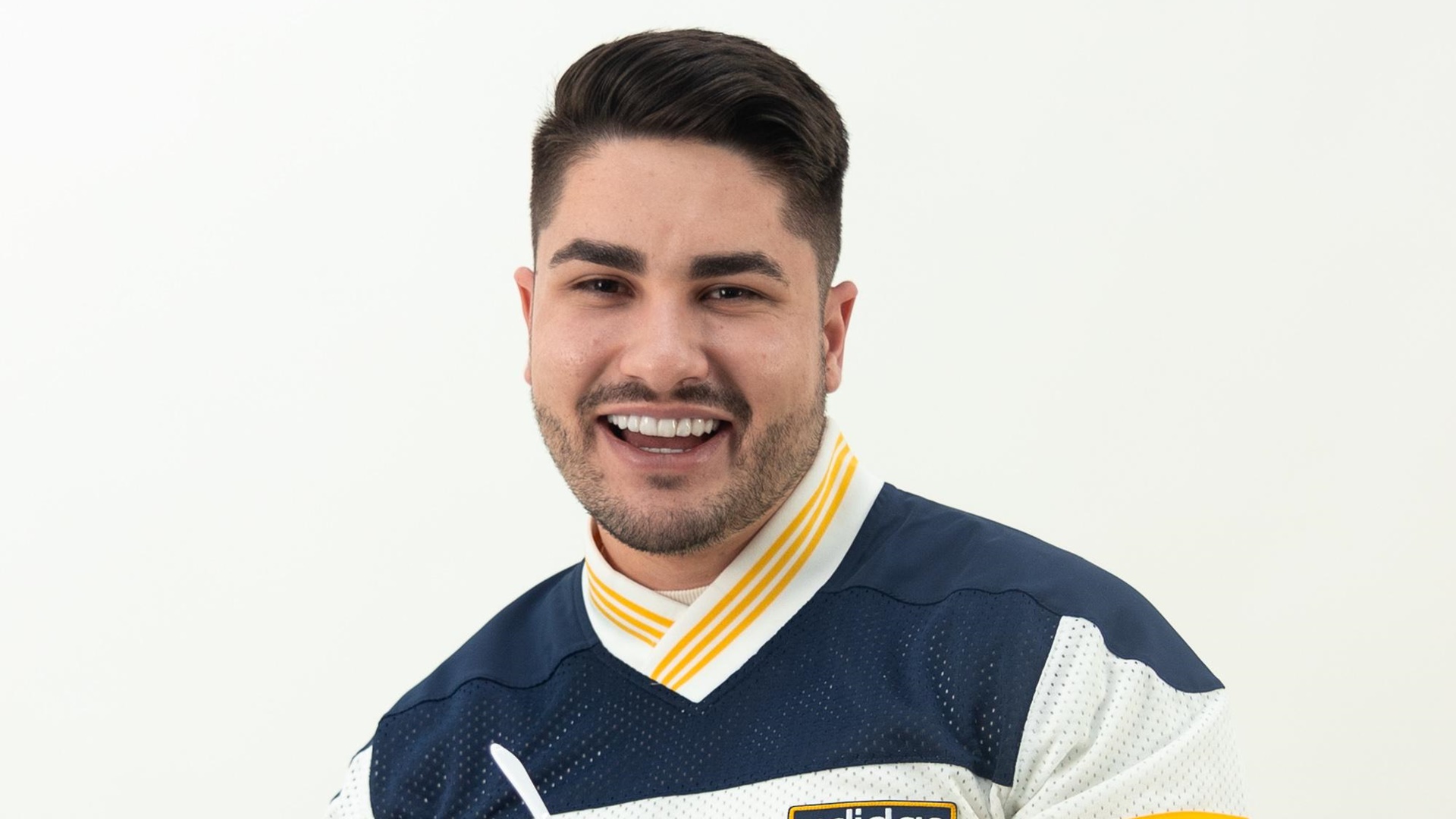 Lucas Souza revela bastidores de programa e dá spoiler: ‘Assuntos quentes’