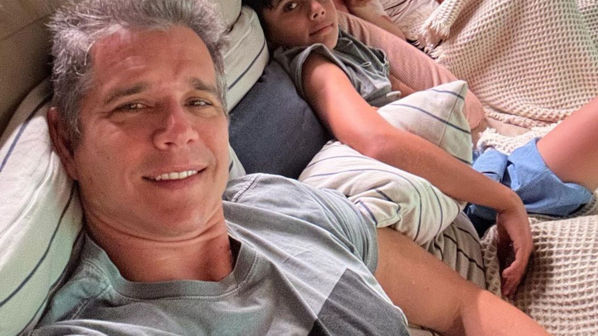 Marcio Garcia se derrete em nova foto com o filho: ‘Crescem rápido’