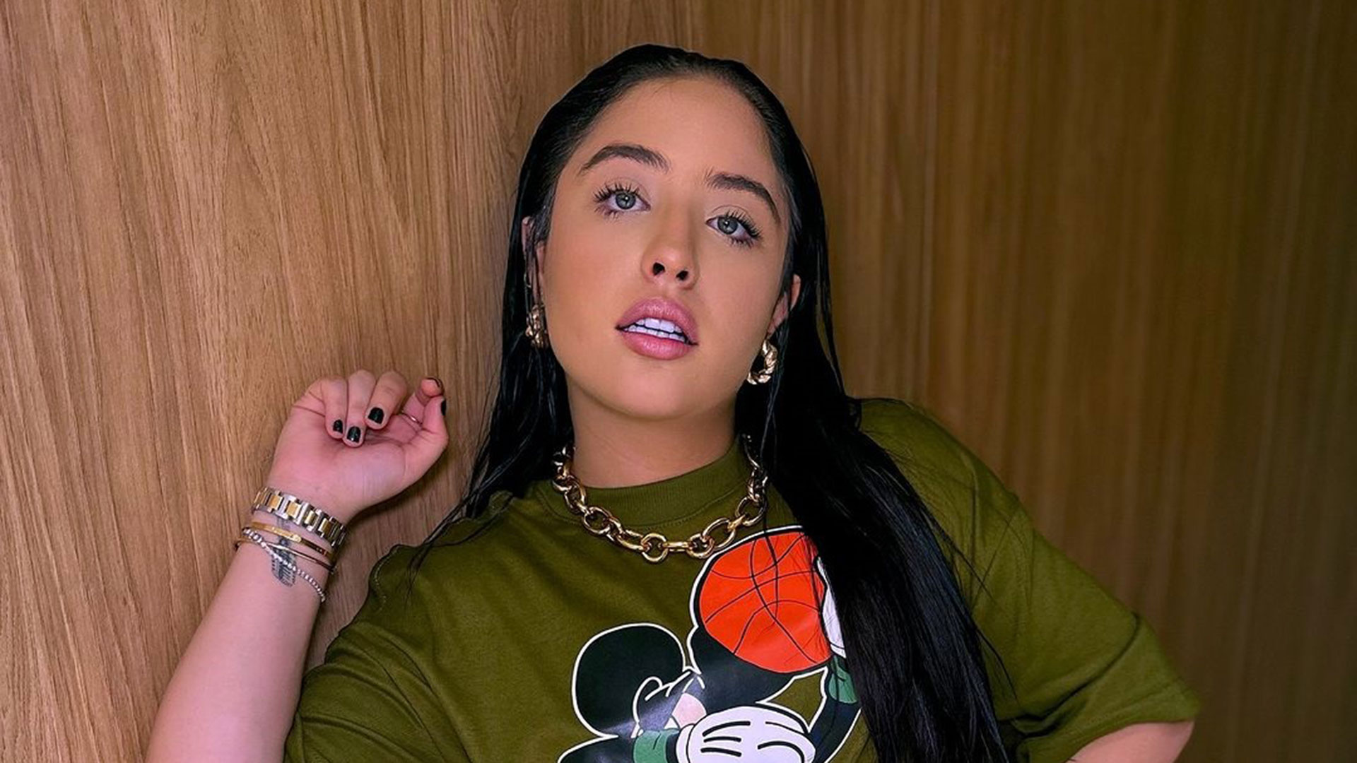 Mari Fernandez revela sonho e se emociona ao falar da relação com a avó