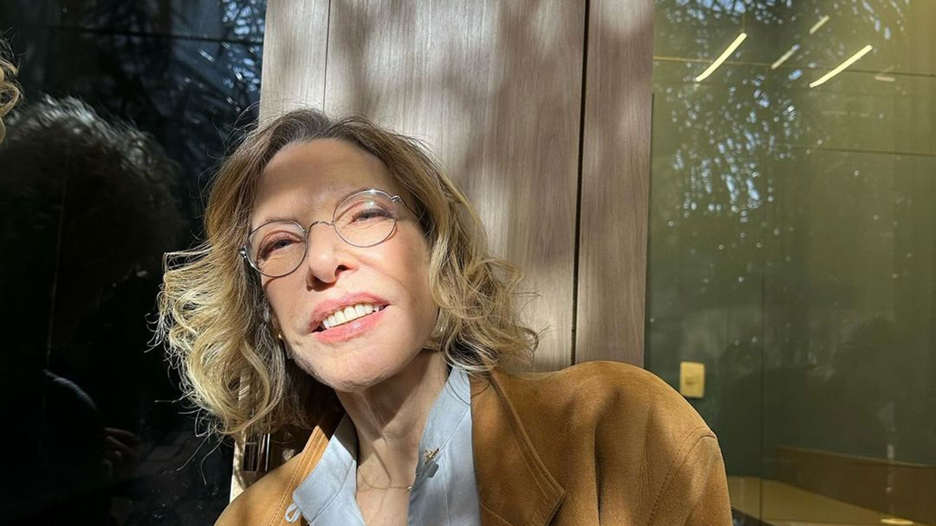 Marília Gabriela faz rara aparição ao lado da família. Veja!
