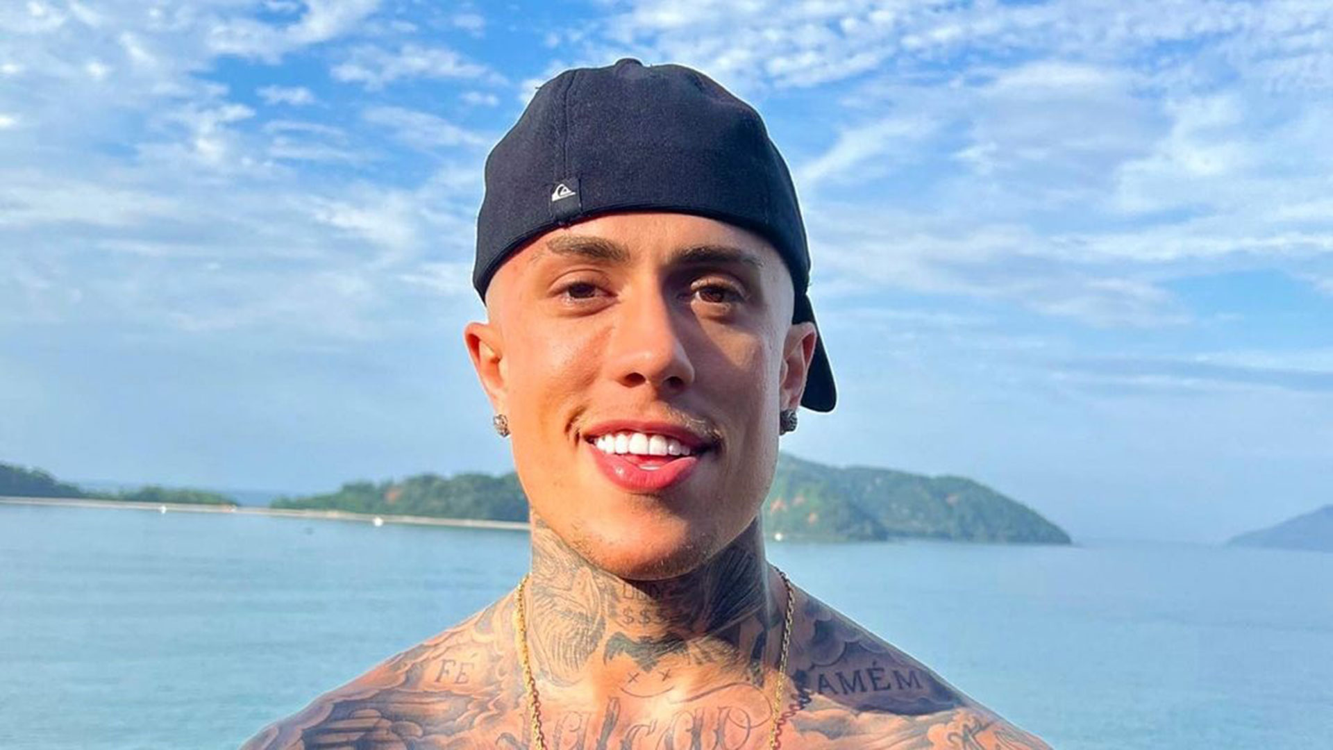 Mc Daniel troca lentes de contato nos dentes e mostra resultado