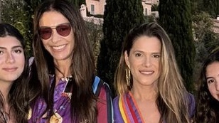 Mônica Martelli abre álbum de viagem ao lado da filha e Ingrid Guimarães