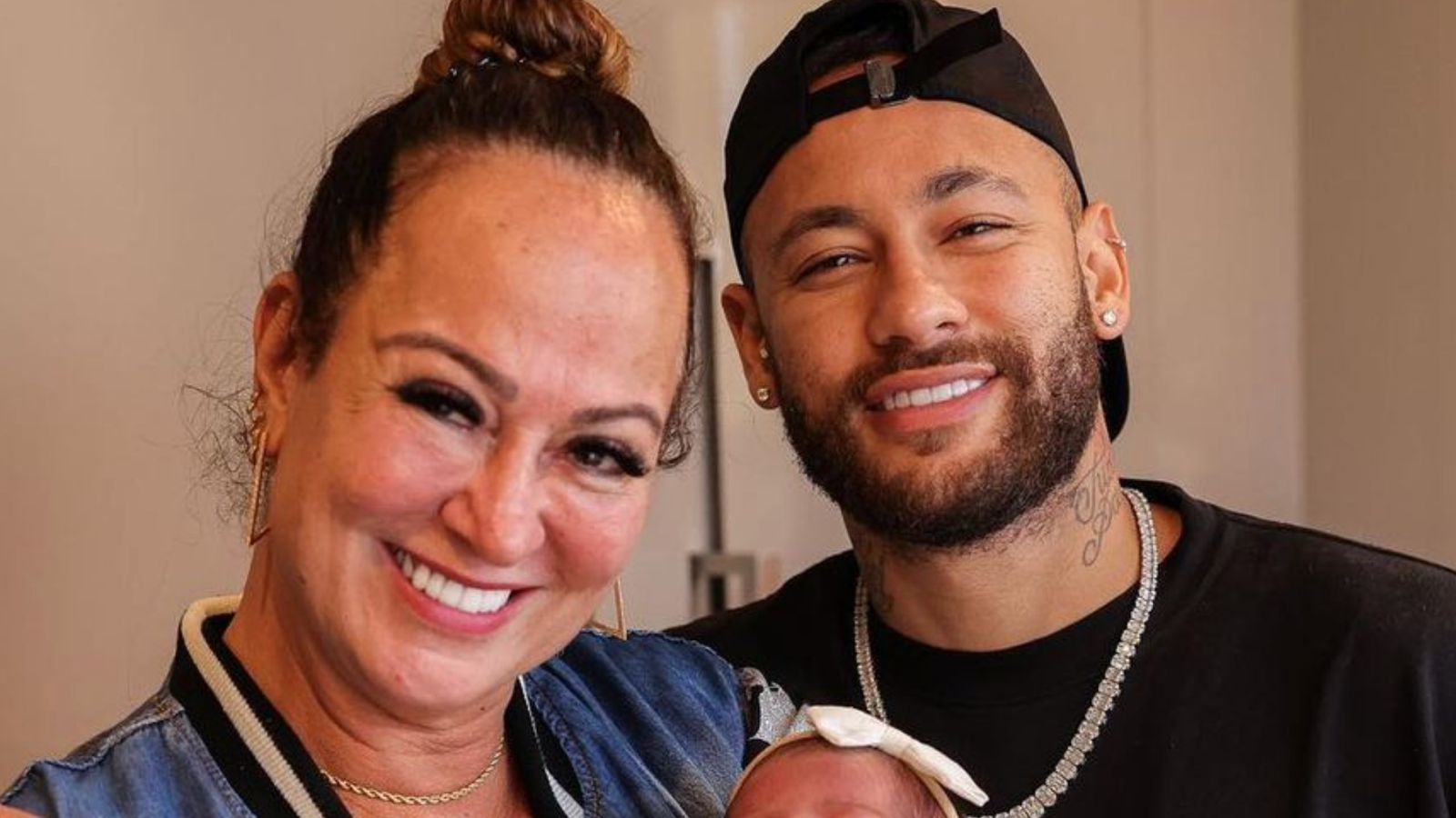 Mãe de Neymar Jr está preocupada com o filho, diz colunista. Entenda o motivo