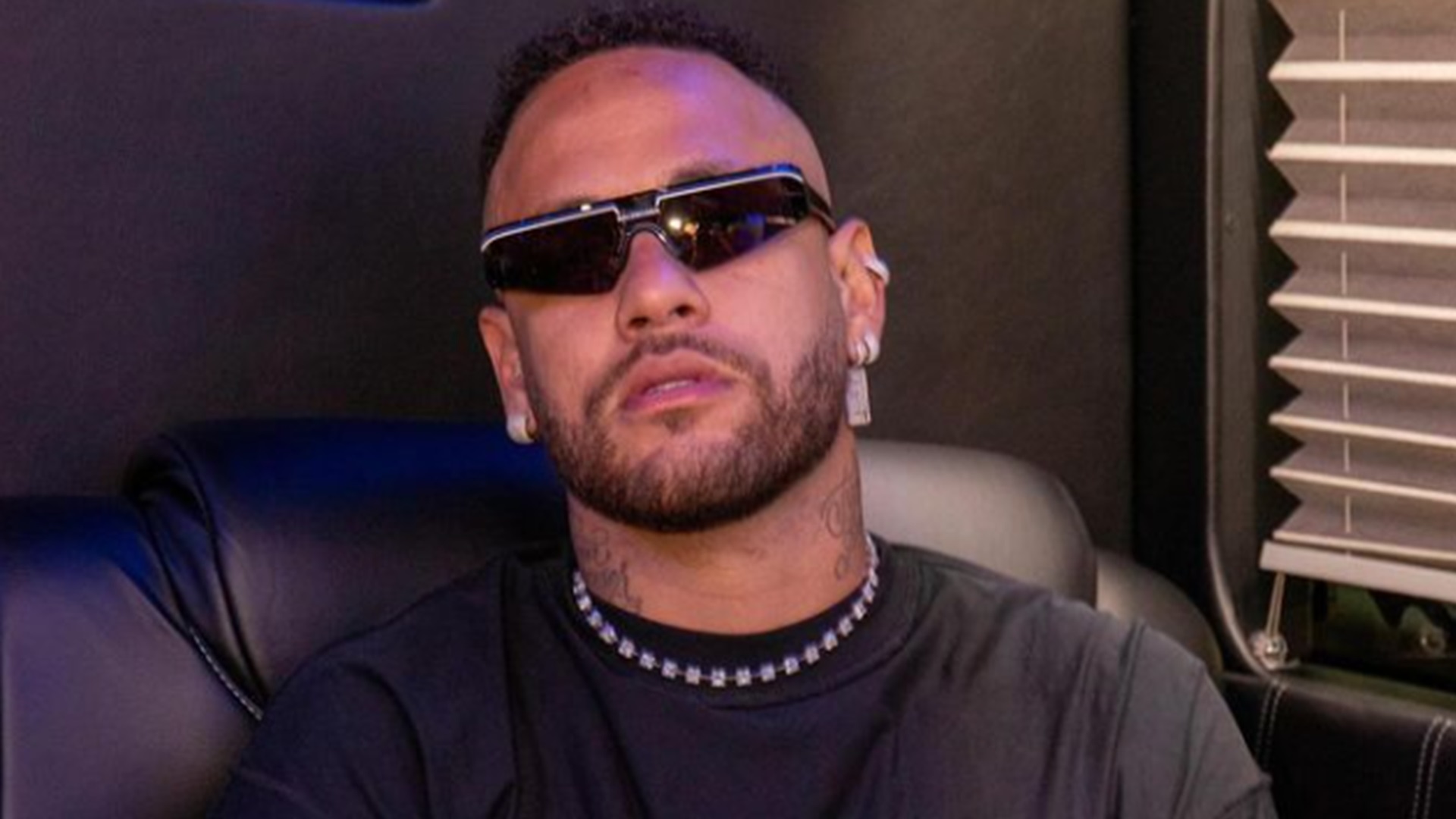 Neymar publica clique encantador ao lado da filha: “Só assim agora”