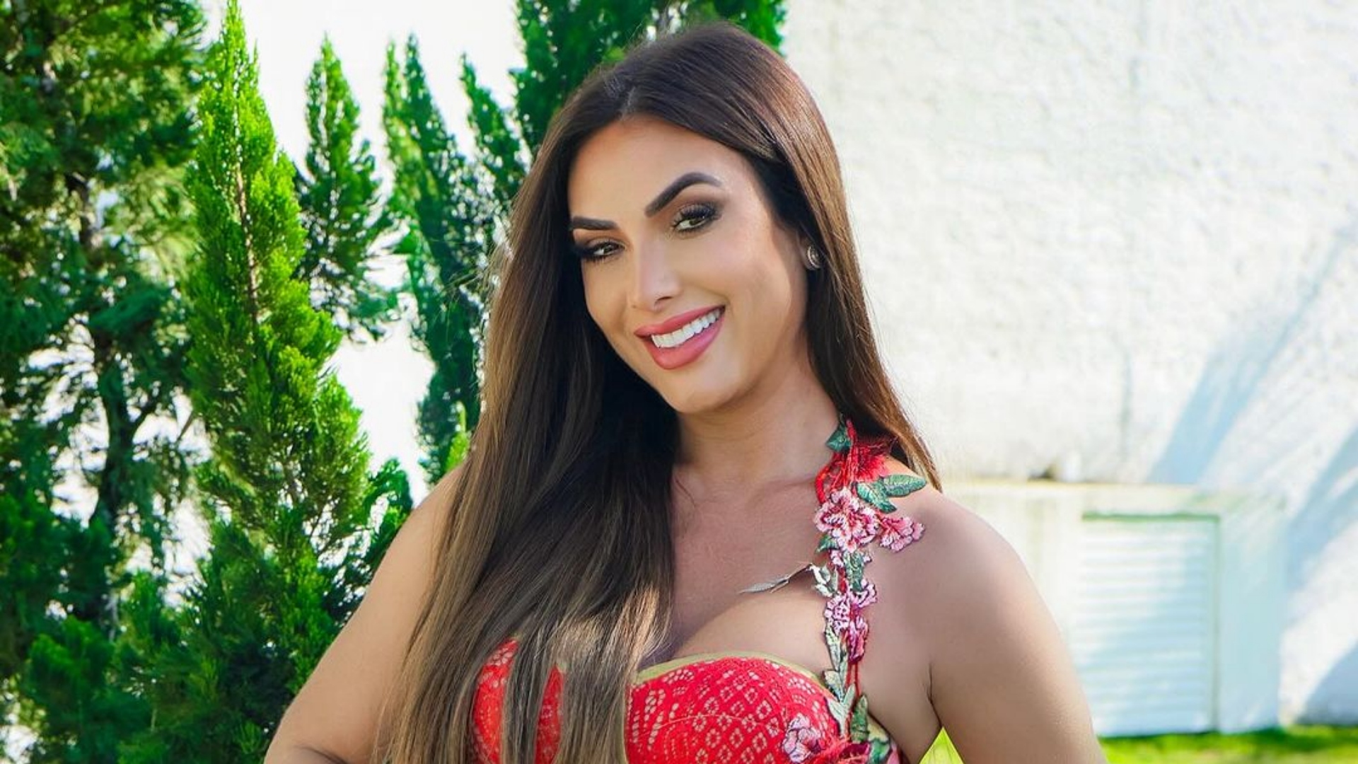 Nicole Bahls fala sobre cabeçada que levou de ‘Ana Castela’: ‘Tive hematomas’