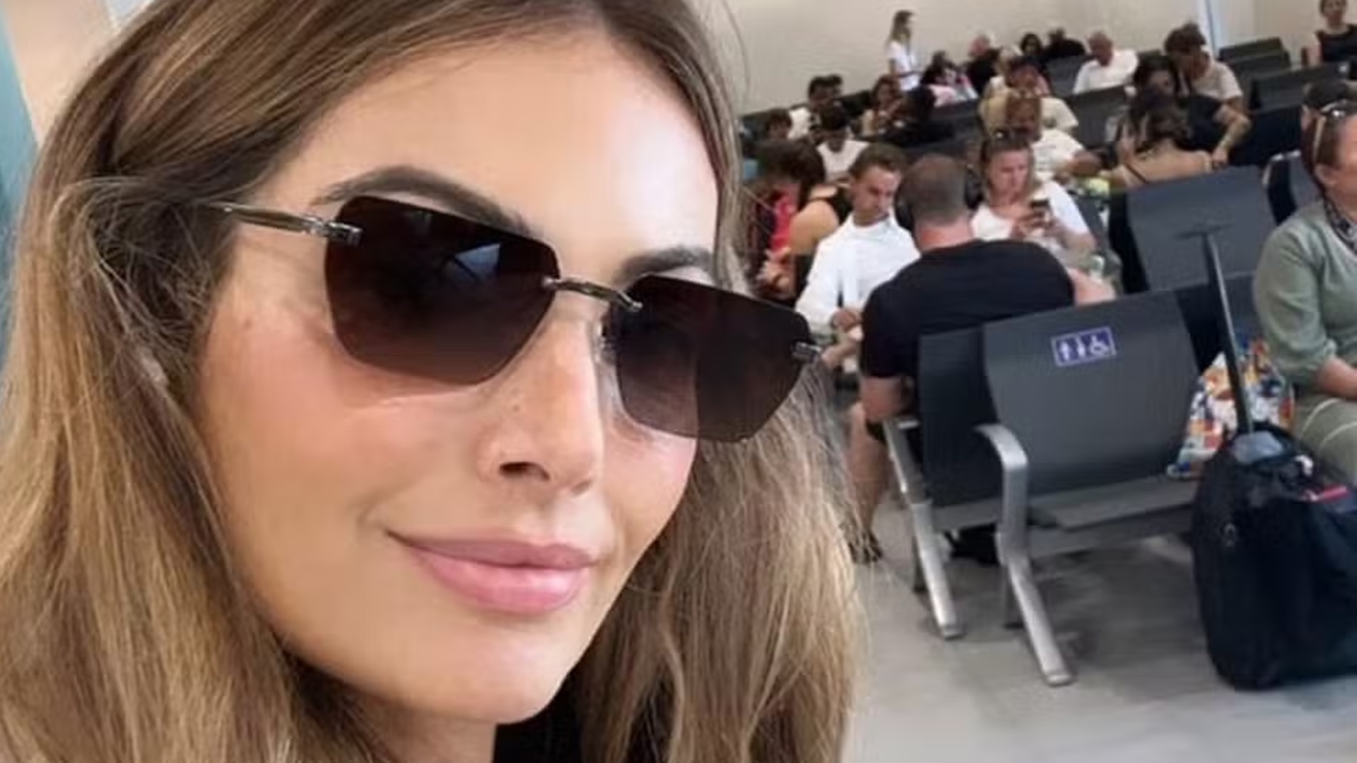 Patrícia Poeta impressiona com novas fotos na Grécia: “Uma Deusa grega”