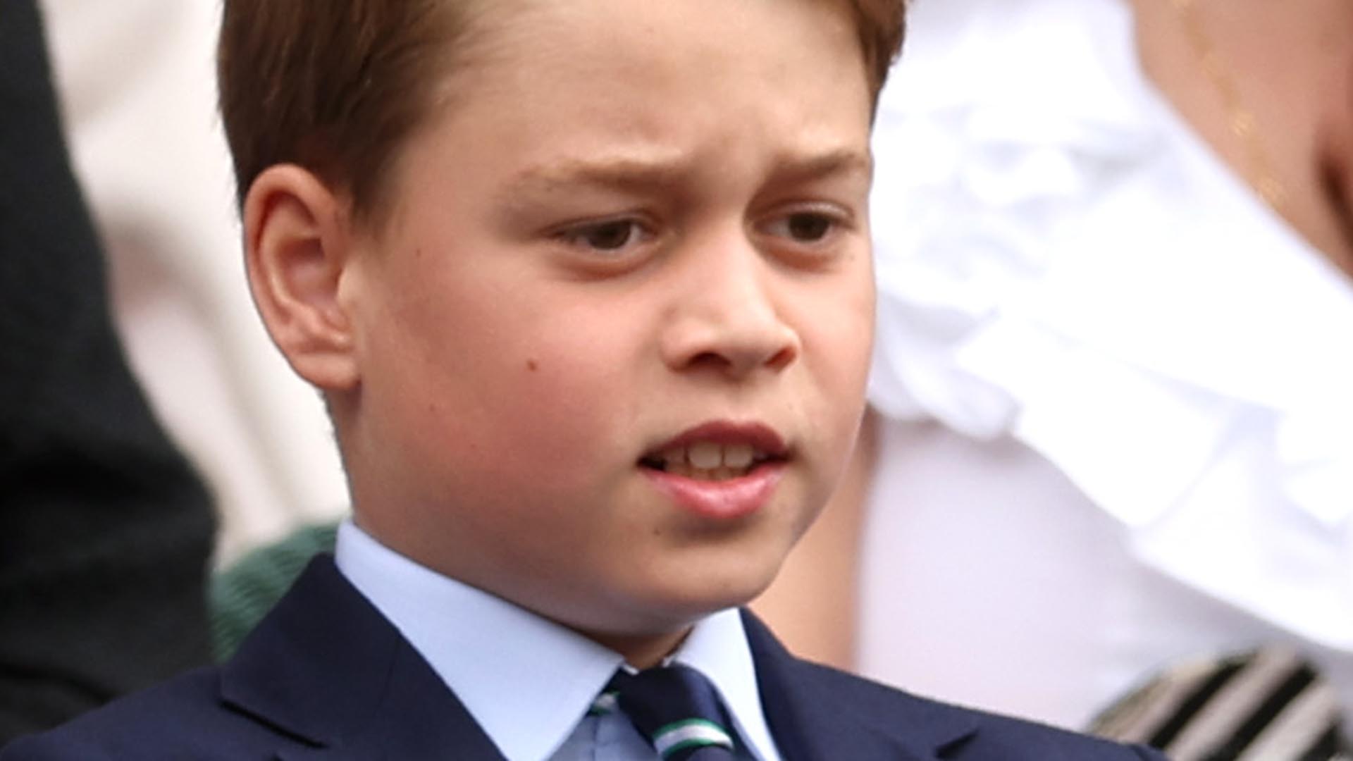 Detalhe em foto do príncipe George chama a atenção