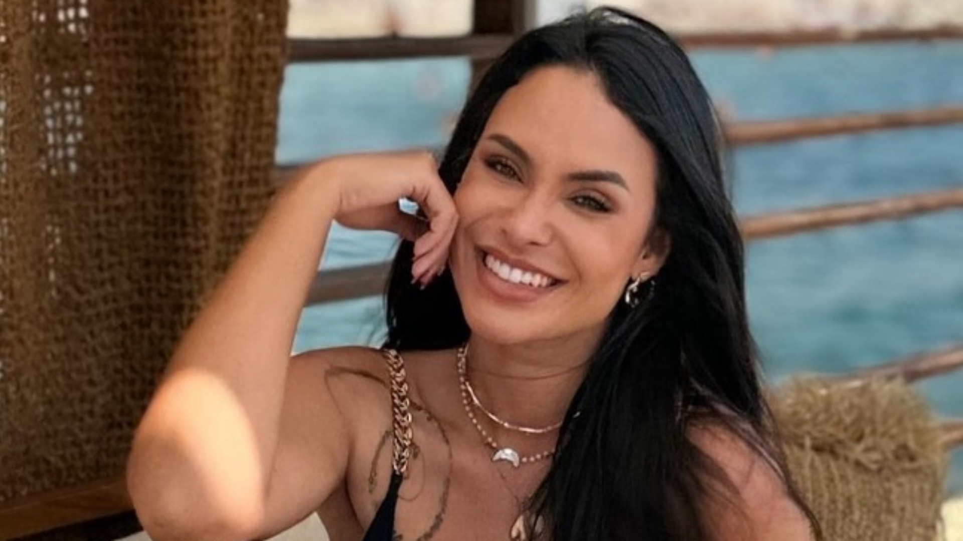Ex-BBB Sarah Andrade ostenta corpão sarado em cenário paradisíaco: “Perfeita”