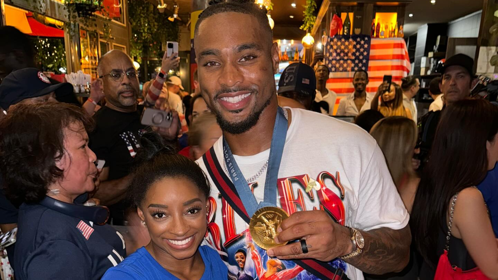 Simone Biles defende marido de críticas por usar a medalha dela em fotos