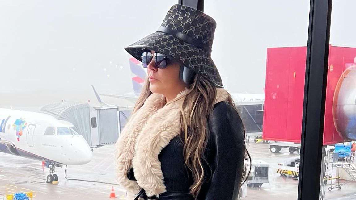 Show de estrelismo? Entenda o que aconteceu com Simony em evento em Curitiba