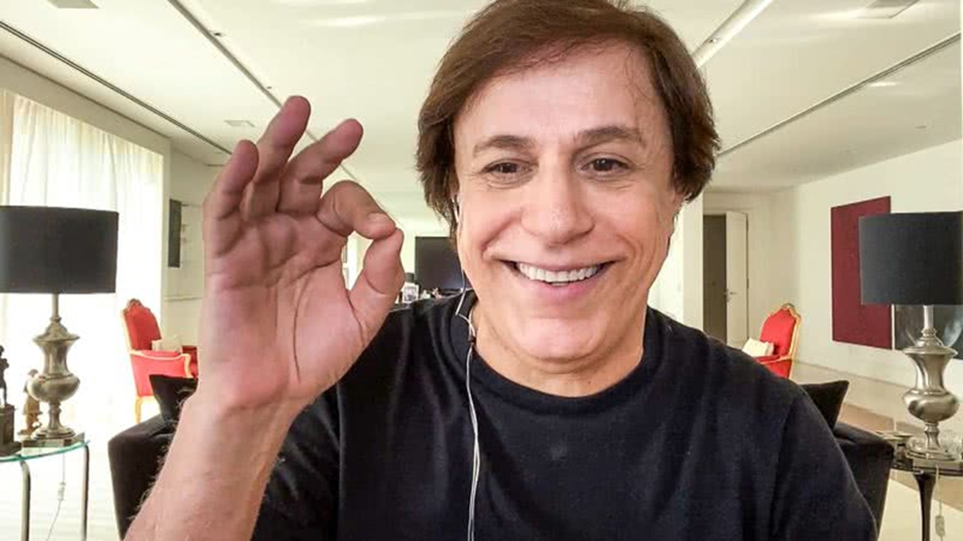 Tom Cavalcante posta foto com Faustão:  “O homem está novo de novo”