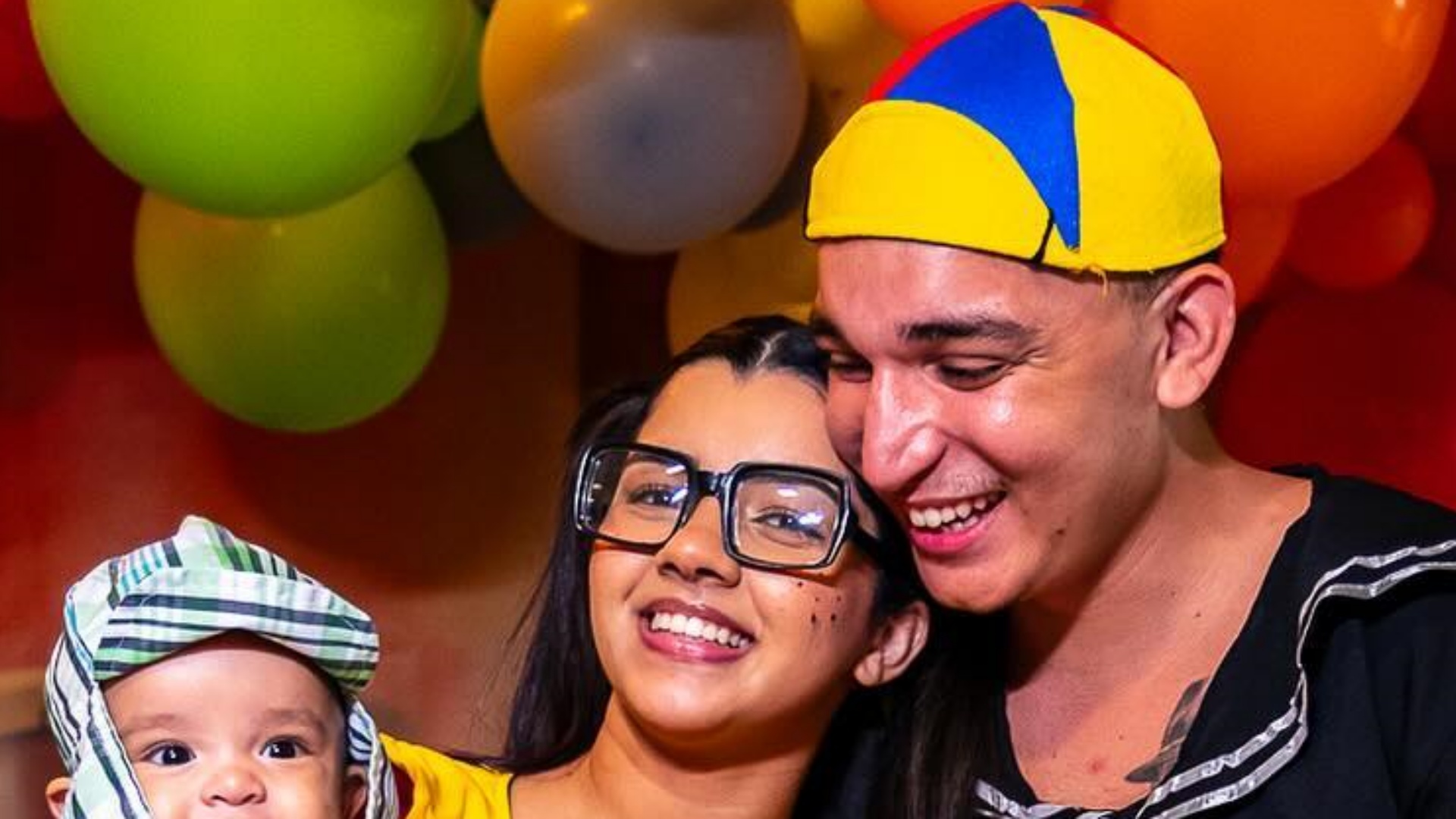 Ary Mirelle e João Gomes celebram o sétimo mês do filho com festa temática