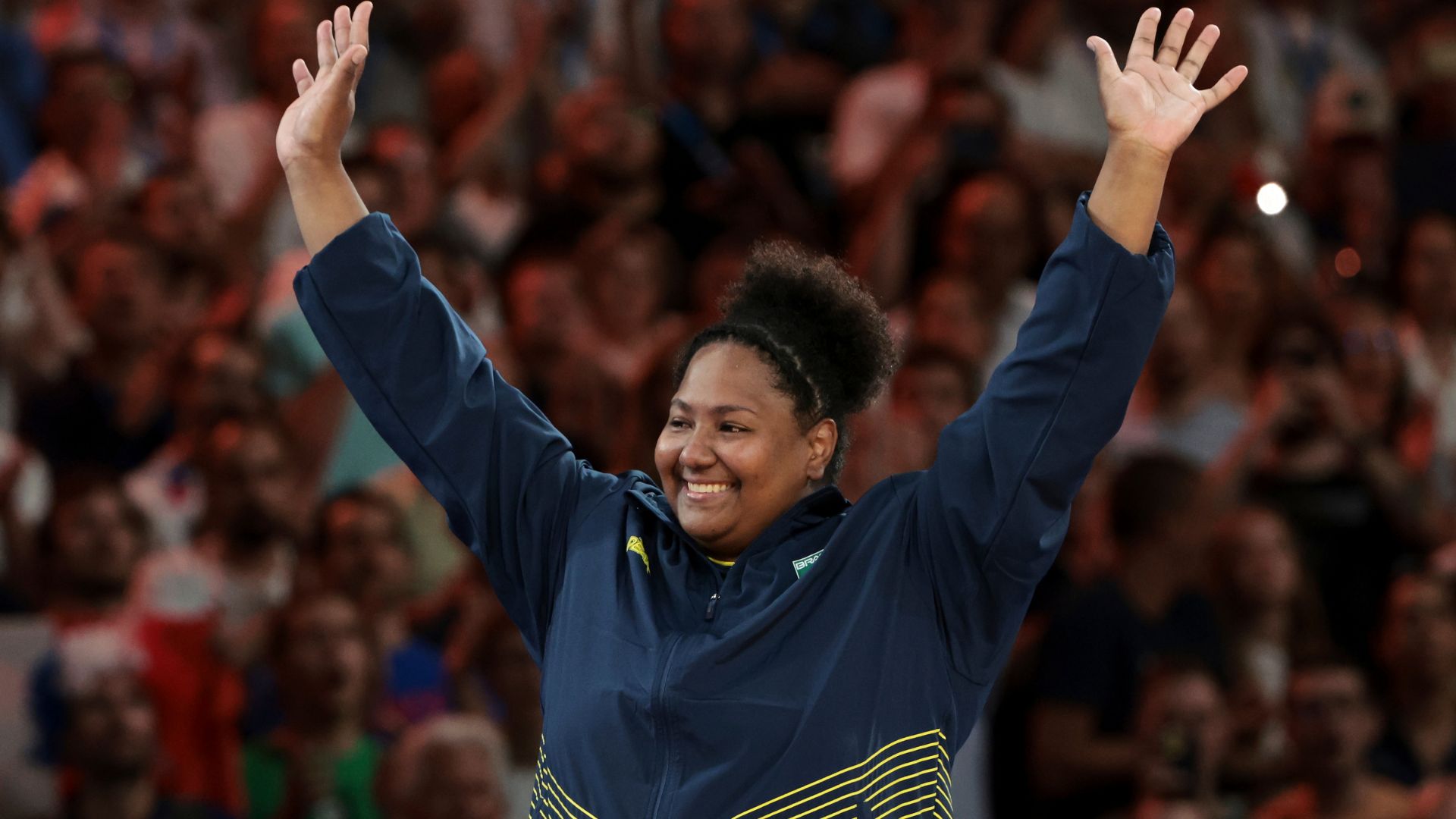 Ouro no judô, Bia Souza relembra infância durante participação no ‘The Noite’