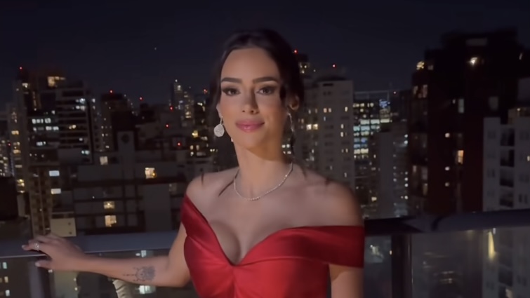 Na Arábia Saudita, Bruna Biancardi curte jantar luxuoso ao lado de Neymar Jr