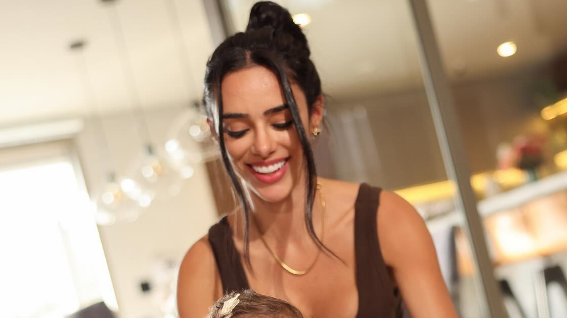Bruna Biancardi encanta ao reproduzir foto de quando estava grávida de Mavie