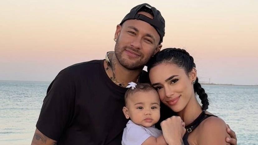 Bruna Biancardi derrete seguidores com nova foto de Mavie e Neymar Jr