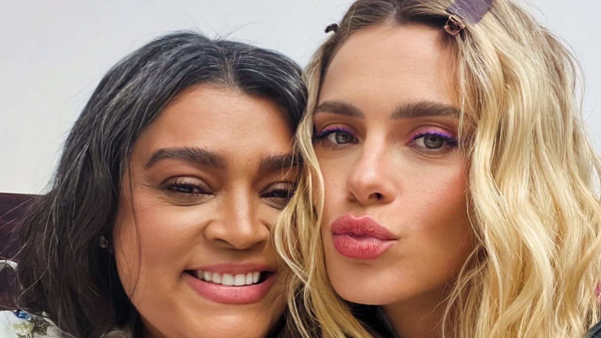 Carolina Dieckmann presta homenagem especial no aniversário de Preta Gil