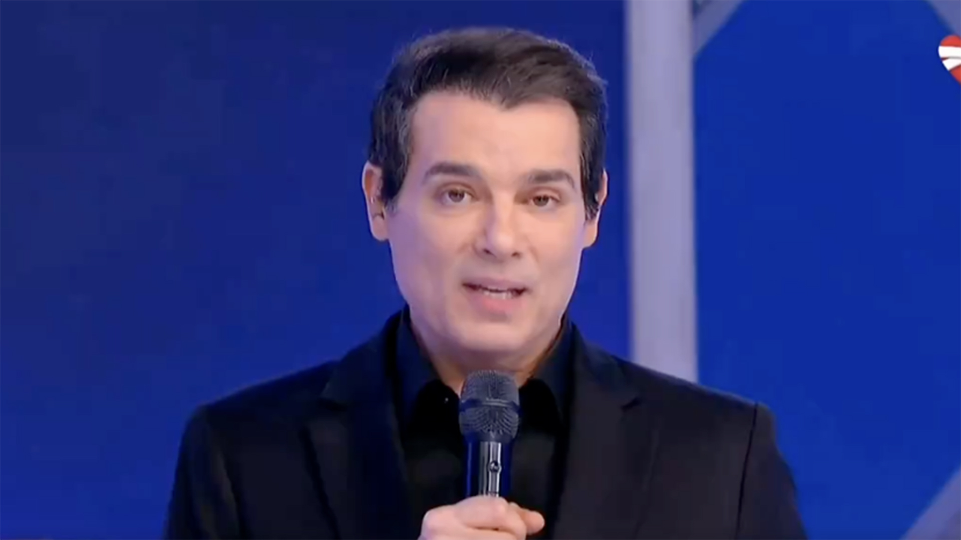 Celso Portiolli fala da decisão de Silvio Santos sobre despedida intimista